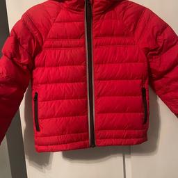 Canada goose coat excellent condition brought for £395 still in selfridges now!!
Worn handful of times