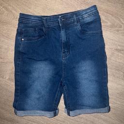*advertising for friend

Kids Pep & Co denim shorts.
Very good condition, like new.
Size 11-12 yrs.