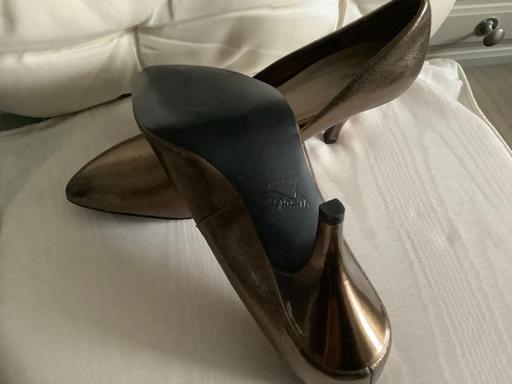 Buy & Sell South East London Mottingham - South East London - Photos for Autograph leather antique gold size 7 shoes