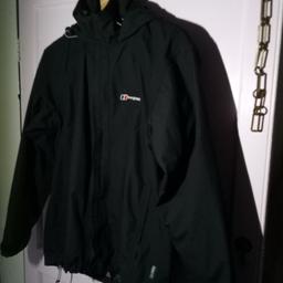 🎁 🎁🎁 Berghaus Aquafoil black waterproof jacket size 12 UK RRP £70+
🎁🎁🎁