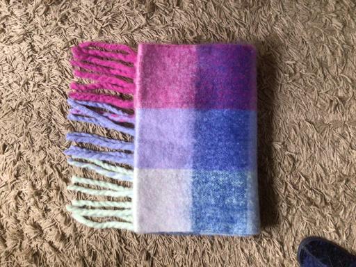 Buy & Sell West Sussex Crawley - Photos for Ladies soft multi coloured winter scarf BNWT