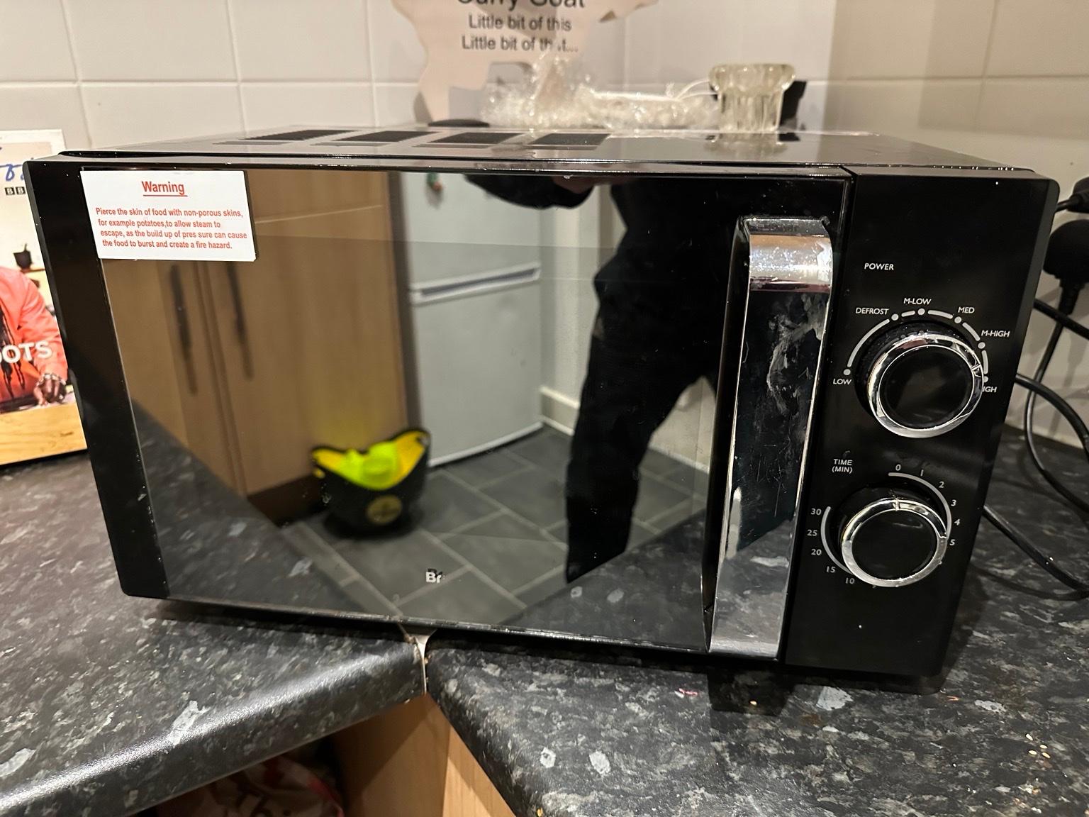 Breville Microwave In IG11 London Für 15,00 £ Zum Verkauf | Shpock DE