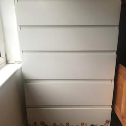 IKEA 5 chest of drawers. Overall a really good condition but the last drawer is missing cause it broke. Recently moved in a new house and need to go asap. Extra £5 off if you collect today
