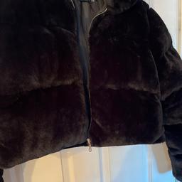 Ladies black fur coat size 10 from pretty little thing