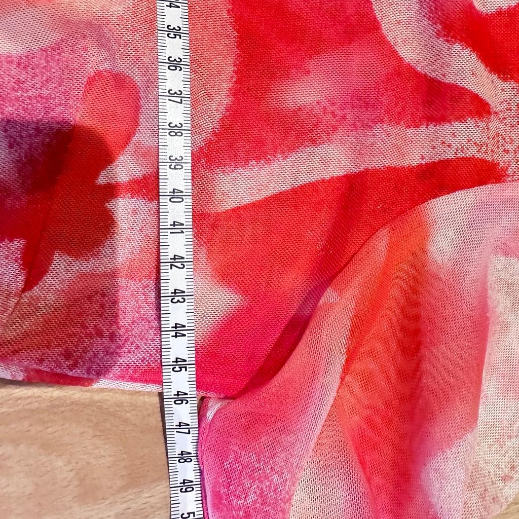 Tolle neue leicht transparente Bluse in Koralle/Orange von Desigual der NP war 59€ das Etikett wurde entfernt aber sie ist neu ungenutzt leider doch zu klein 😩