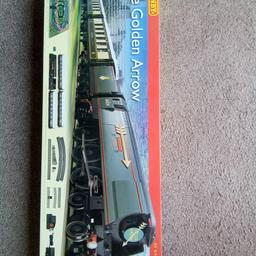 HORNBY LIMITED EDITION TRAIN SET R1119 INCLUDES
BR WEST COUNTRY CLASS LOCO 34039 BOCASTLE, THREE PULLMAN 1st CLASS PARLOUR CARS, POWER TRACK, BUFFER STOP, TRAIN CONTROLLER, POWER UNIT, STARTER OVAL TRACK, + TRACK PACK A, TRAX MAT 1600mm x 1280mm . IN ORIGINAL BOX

CASH ONLY, COLLECTION ONLY FROM CHELMSFORD ESSEX,
SOLD AS SEEN AND INSPECTED, NO RETURNS ACCEPTED.