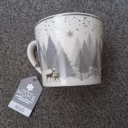 Brand new with tags, Christmas mug, in excellent condition, from a pet and smoke free home.