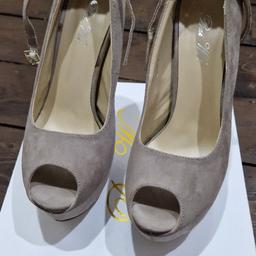 beige open toe high heels as new with unused replacement heels ONO