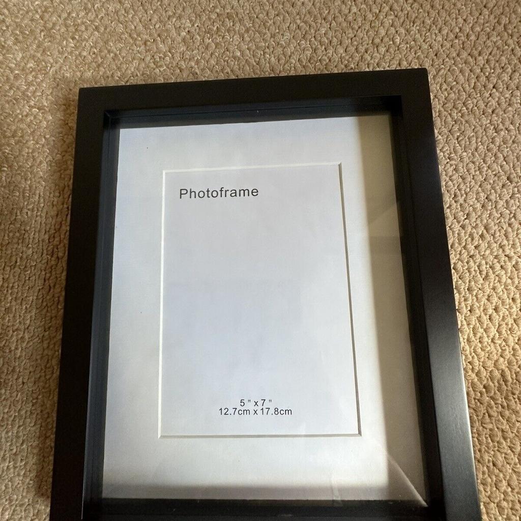 BHS Black Photo Frames 5"x7" - 12.7cm x 17.8cm

Beautiful frames and a lovely size for window or fireplace mantel, classic, smart, simple style won't go out of style

They are new never used, however I have had them packed up and so slightly marked on black edges but no more than would be if out on display its because they have been in a box and moved about in that.

Collection from Kent DA11