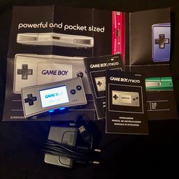 Nintendo Gameboy Mirco Silber + Anleitungen + Ladekabel + Reklame im Set !!!
Ohne Spiel im Set !
Alles im schönen Zustand und voll Funktionsfähig !!!

Privatverkauf aus meiner Sammlung - keine Rücknahme - Garantie oder Umtausch !!!