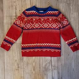 Christmas jumper, size 7-8 years, very good condition.