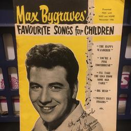 Lyric sheet - 1956 - Favourite songs for children

Collection or postage

PayPal - Bank Transfer - Shpock wallet

Any questions please ask. Thanks