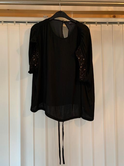 Buy & Sell West Midlands Wolverhampton - Photos for Brand new silk marks and Spencer’s sequin top