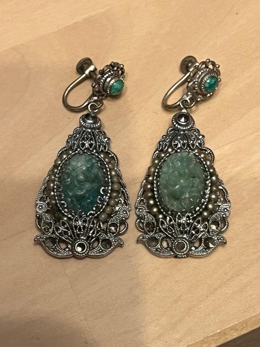 Buy & Sell Caerphilly - Wales Pontlottyn - Caerphilly - Photos for VINTAGE CZECH PEKING GLASS EARRINGS