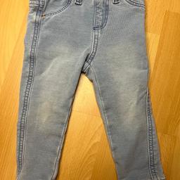 Hier wird eine Baby Jeans von Primark verkauft. Größe 9-12monate 80cm. Jeans wurde selten getragen 3-4 mal ,Zustand sehr gut.
Bei Interesse gerne melden.
Versand nur bei Übernahme der Kosten.