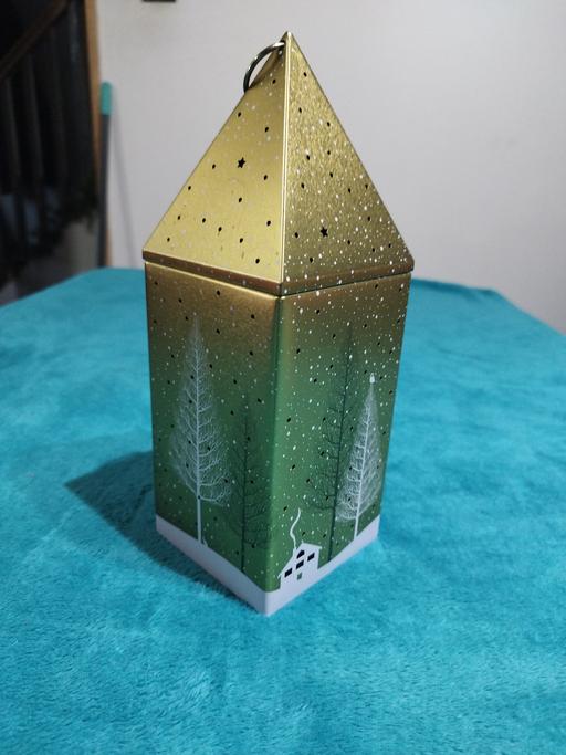 Buy & Sell Warwickshire Stratford-on-Avon - Photos for Christmas lantern/ tin with light