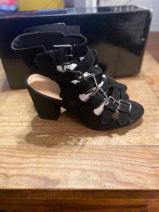 Buy & Sell East London Highams Park - East London - Photos for Ladies shoes