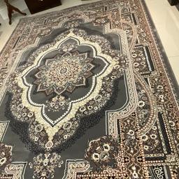 Brand new A beautiful Isfahan large thick dark grey rugs size 300x200 cm £150
Collection le5