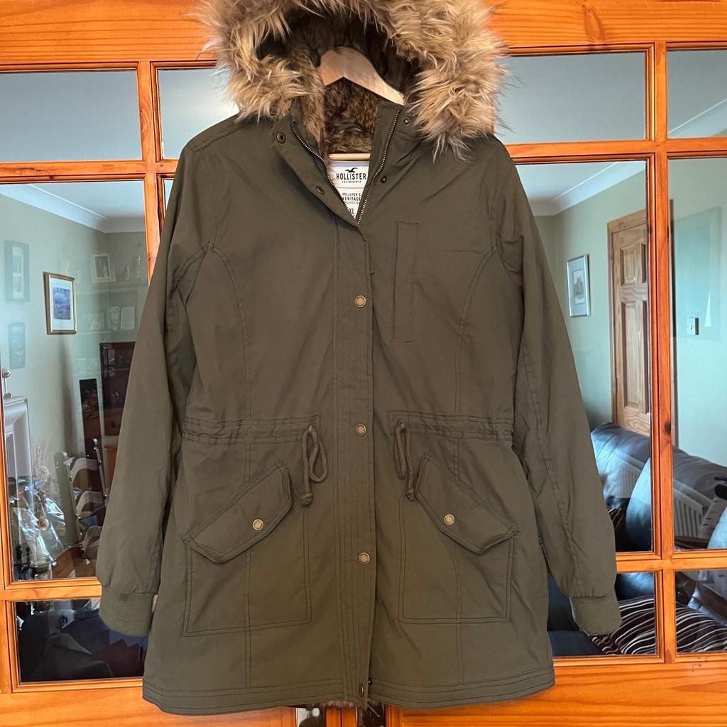 Hollister Faux Fur Lined Parka green XL in BT36 Newtownabbey f r