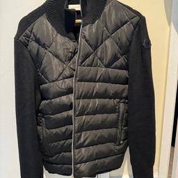 For sell Moncler Cardigan
Size:5
Come with tag and dust bag