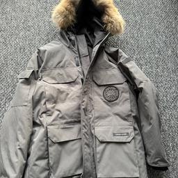 For sell Canada Goose Expedition Parka black label
Size:2XL
Color: grey
Littel use but still great condition like new

Come with dust bag and tag