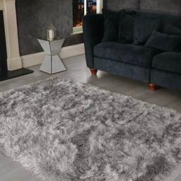 Brand new luxury deep pile thick shaggy grey rugs size 230x160cm thick rugs £75
Collection le5