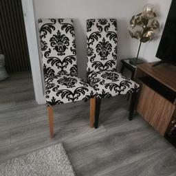 x4 dinning chairs good condition but used
painted one set of legs to black on one chair see pics never got too finish the other 3 chairs