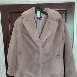 SIZE 10
NEVER WORN
VERY SOFT FUR
POCKETS
PRESS STUD FASTENING
COLLECTION ONLY L9 8BG