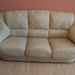 leather 3 seater plus 2 seater
Good condition