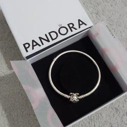 Brand new bracelet with box,it's big for me that's why selling,18cm