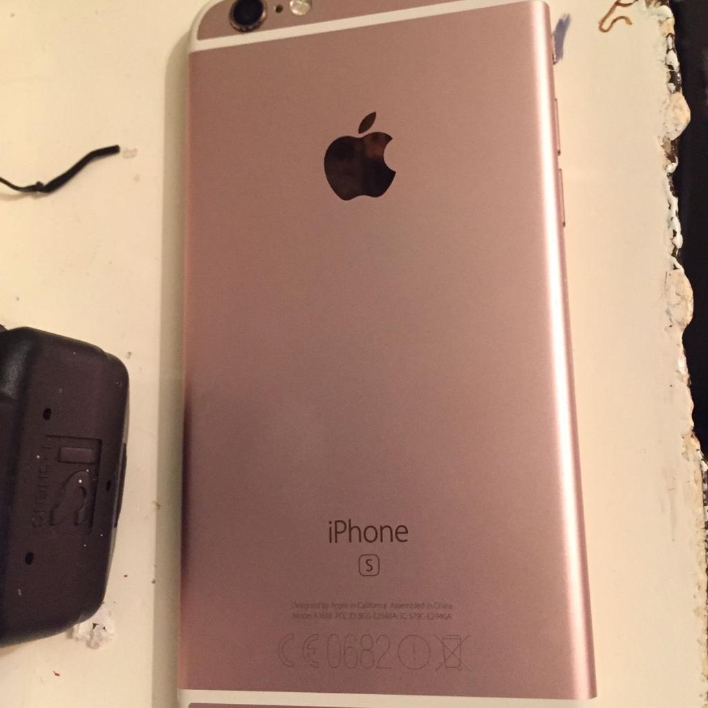 iPhone 6s, rose gold. Screen is in very good condition. The phone works slightly slow, so you may have to buy a new battery for the phone. No cracks, or scratches.