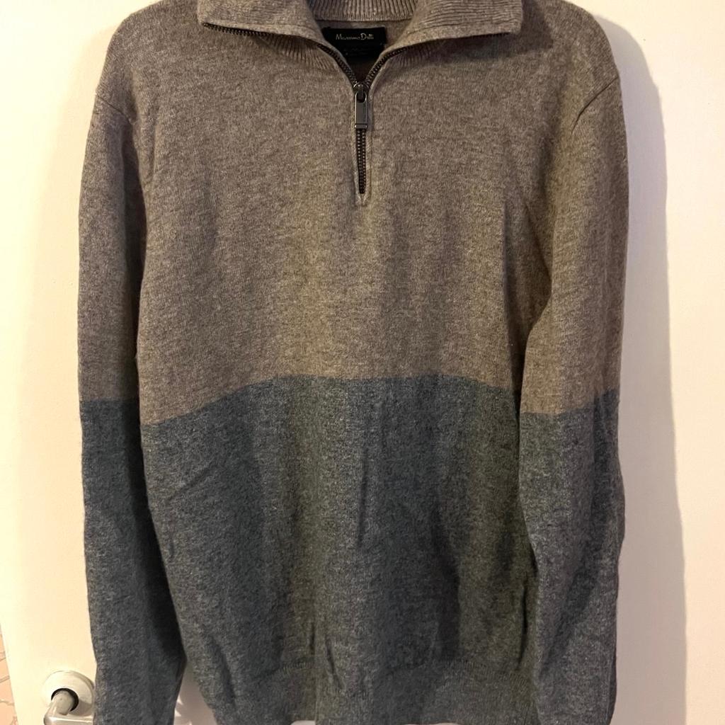 Hi and welcome to this smart looking style Massimo Dutti Wool Cashmere Half Zip Jumper Size Medium in perfect condition thanks