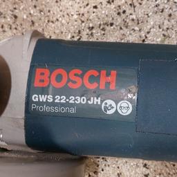 Verkaufe Winkelschleifer Groß von Bosch Modell GWS 22 230JH inklusive diverser Trennscheiben
Neu gekauft 2016
Wird nicht mehr benötigt weil Hausbau abgeschlossen
Kein Versand nur Selbstabholung