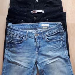 Jeans Paket 3 Stück

H&M Blue
ONLY Black Bleached Used
FB SISTER Black High Waist Stretch EU27 laut Etikett

Bundweite 38cm (FB Sister 36cm plus Stretch)

Einzelpreis 5€