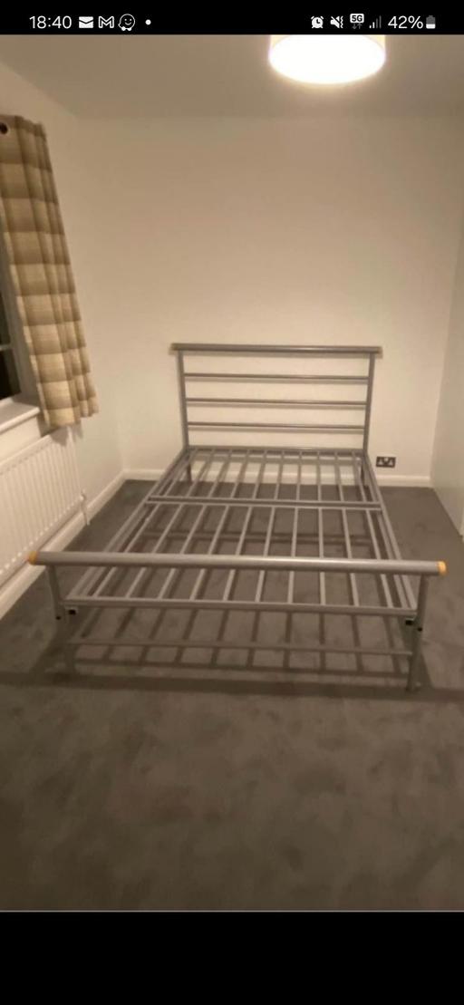 Buy & Sell West London Hillingdon - Photos for metal small double bed frame