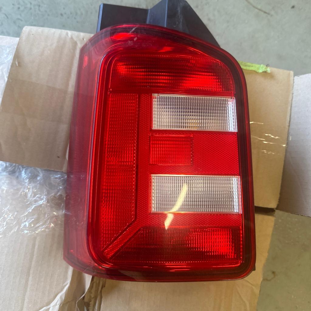 Rückleuchte für VW T6 mit Flügeltüren in 5724 Pirtendorf für 50,00 ...