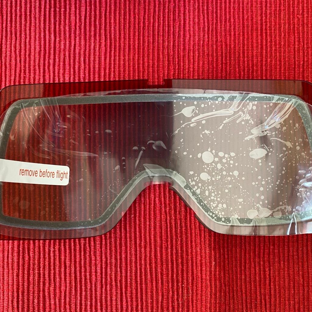 Verkaufe neues Oakley Flight Tracker Prizm Snow Rose Skibrillen-Ersatzglas in der Größe S.

Abholung oder Versand (mit 4,— Euro Frachtkosten) möglich.