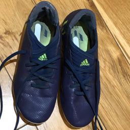 Adidas kids firm ground football boots. Colour - dark blue and green. The shoes are in very good condtion. Size: UK 3/ EU 35.5. (not 35 as in the category)