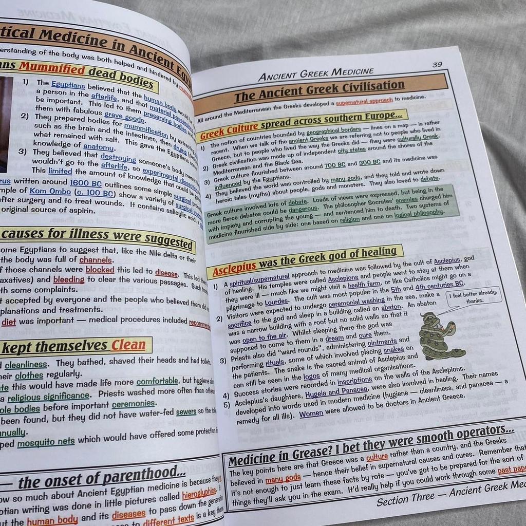 PRETTY MUCH BRAND NEW USED ONCE || history book gcse revision

AQA OCR EDEXEL

My price: £6

✨no writing inside brand new looks amazing
✨no rips tears or faults
✨shines like new

🚙£1.50 uk delivery
✈️message me for international shipping