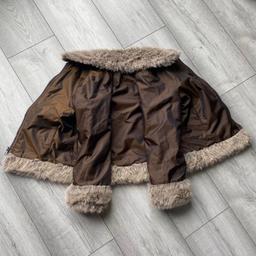 Brand new never worn no tags || Vintage brown Marks & Spencers girls coat 

AGE 7-8 

Price: £25 (open to offers) 

✨beautiful brown that reflects in the light
✨warm and cosy
✨faux sheepskin 
✨2 side pockets


🚙 £2 uk delivery
✈️ message me for international 

#brown #kidsclothing #browncoat #girlsclothing attire clothes children kids small years 7-8 fluffy sheepskin faux fur reflective uk shipping free brand new delivery cheap #childrensclothing pockets coat jacket hoodie waterproof