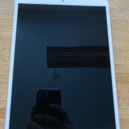 Apple iPad Air 3
Sehr guter Zustand
Vorne weiß
Hinten grau
Keine Kratzer am Display
Modell: A2152 WiFi