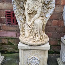 Angel on Plinth approx 37 inch tall. Made in concrete. Brand New. Billesley B13 or delivery possible for cost of fuel