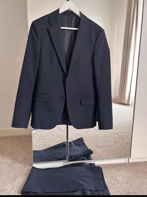 Buy & Sell East London Stepney Green - East London - Photos for Men navy suit