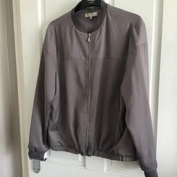 Ladies grey Jacket Nutmeg 16.

Very good condition

Pet and smoke free home