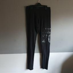 womens adidas originals rare leather detail leggings

size 8 xs

used

worn a few times & has been washed

there are some signs of bobbing between the legs (shown in pics)

could possibly fit size 10 s small aswel

bundle deals available
not responsible once posted or collected
not responsible for items that dont fit
not accepting offers
sorry no returns or refunds