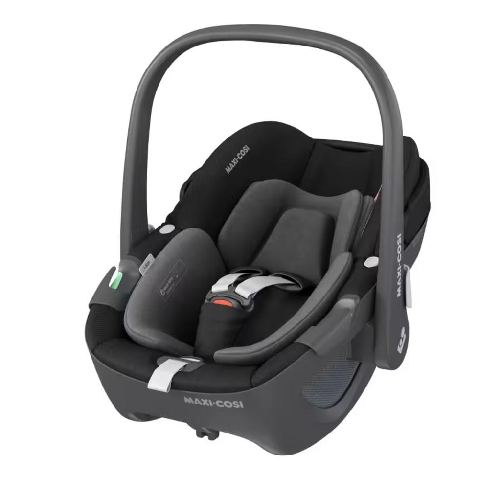 Features:
•Maxi-Cosi Pebble 360° rotating baby car seat in colour graphite; can be used from the age of 0-15months, child’s weight 0-13kg, child’s height 40-83cm.
•Can be used in the car with or without isofix, the car seat only turns 360 if you purchase the isofix.
•You have the option to buy the FamilyFix 360 isofix base separately which has a smart built-in rotational system that enables the Pebble 360 car seat to be easily rotated using only one hand.
•It has an additional baby-hugg inlay in the car seat which provides extra safety and comfort for your newborn. Can be removed once baby has grown.
•Easy adjustment of safety harness and the cover is removable and machine washable.
•Fits Maxi-Cosi strollers and a large selection of other brands.
•RRP: £209.99

I am also selling the 360 isofix separately if you are interested in purchasing it. Both items are in very good condition.

Open to reasonable offers.