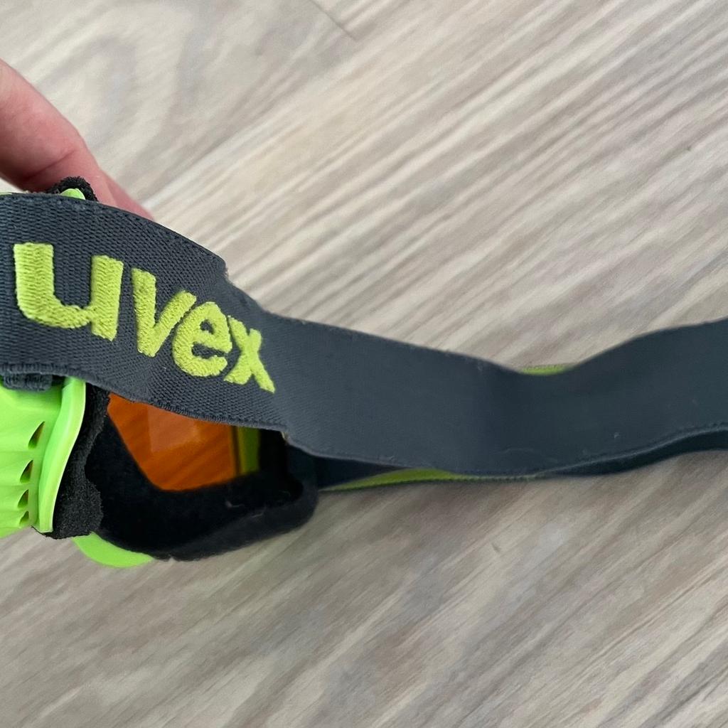 Verkaufe eine Kinderskibrille von UVEX