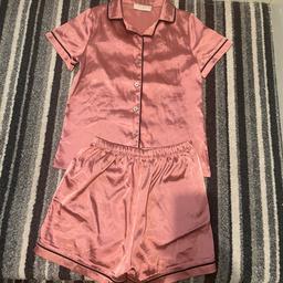 Smoke free/pet free
Lipsy shorts set 
No longer fit her.
If you like to buy others off my page in bulk off my page message me with sensible offers