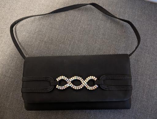 Buy & Sell Lancashire West Lancashire - Photos for small Faith black diamante clutch