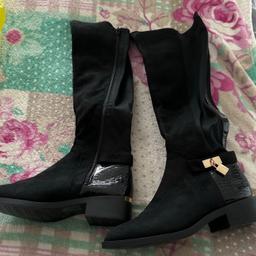 River island boots women excellent condition
Size 6